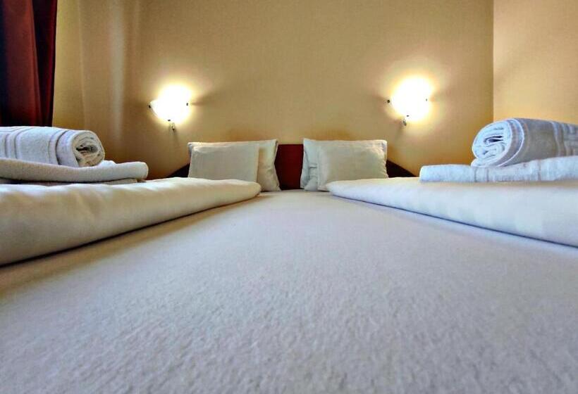 Номер Стандарт, átrium Hotel Harkány