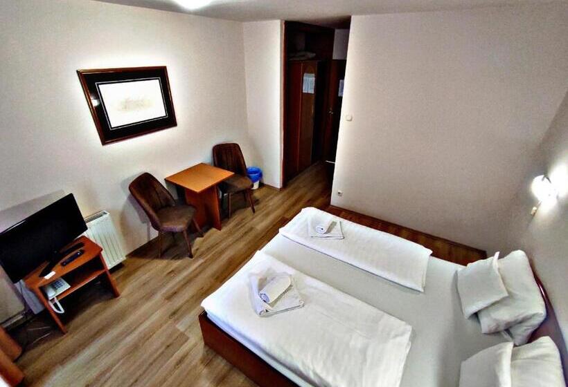Номер Стандарт, átrium Hotel Harkány