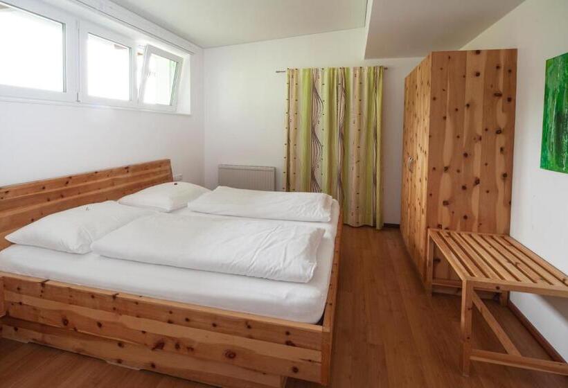 Апартаменты 3 Спальни, Garni Brigitte