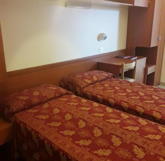 Quarto Triplo Estandar, Imperiale