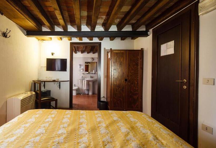 Номер Стандарт, Relais Fontevivo