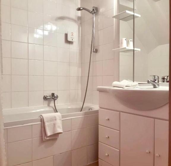 Appartement 1 Chambre, Adonis Valberg