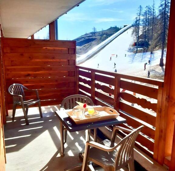 Appartement 2 Chambres, Adonis Valberg