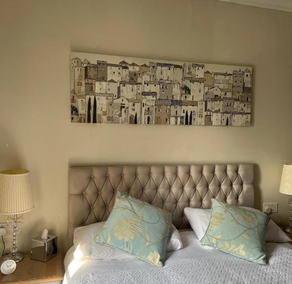 스탠다드 룸, Castle Lodge Wilton