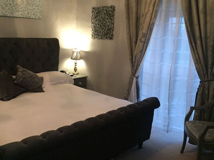 스탠다드 룸, Castle Lodge Wilton