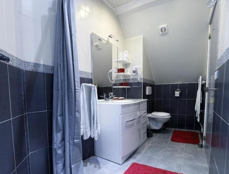 Quarto Triplo Comfort, Chateau De Quesmy