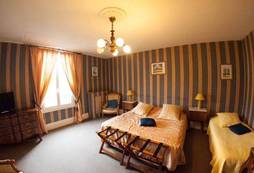 Трехместный Номер Комфорт, Chateau De Quesmy