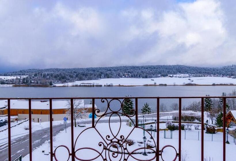 Номер Стандарт с Балконом, Hôtel Restaurant Le Lac