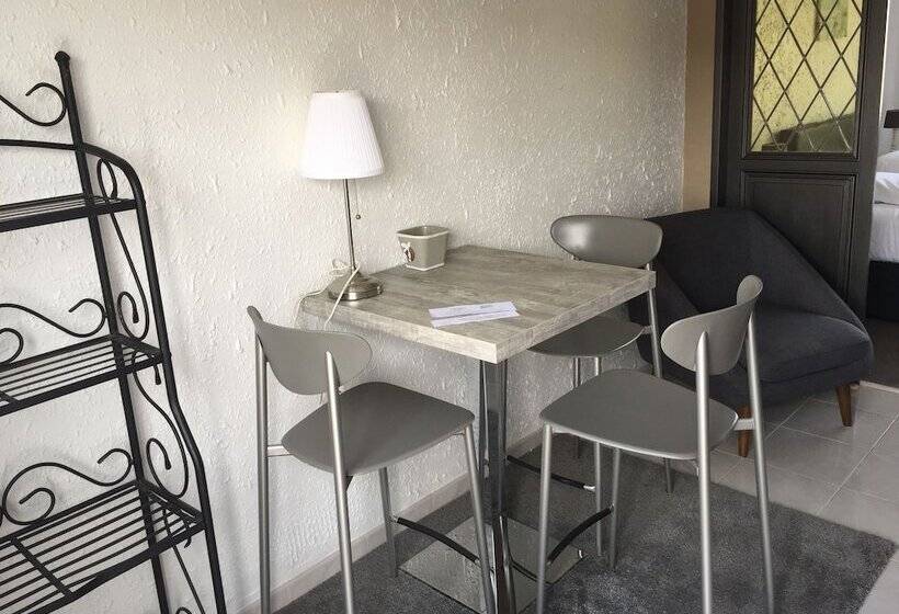 Апартаменты 1 Спальня, La Maison Blanche