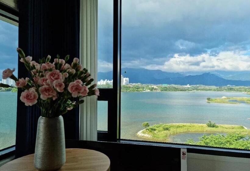 Номер Стандарт Вид на Озеро, Lakestone&hotel Sokcho