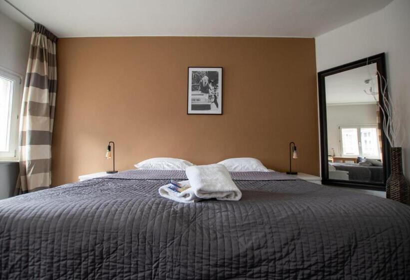 Номер Стандарт, B&b De Hofnar Maastricht