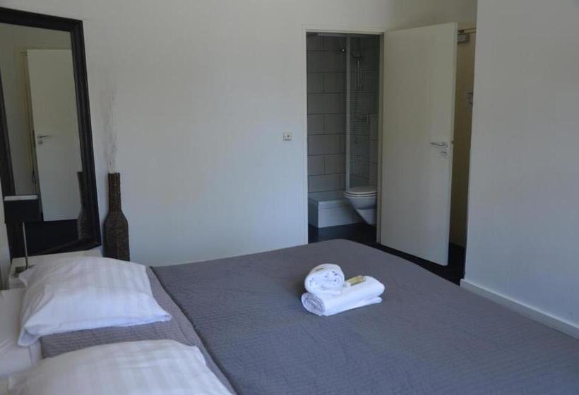 Номер Стандарт, B&b De Hofnar Maastricht