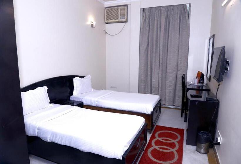 اتاق سوپریور با چشم‌انداز شهر, City Centre Inn New Delhi