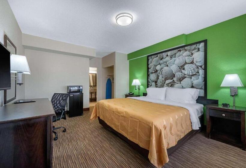 스탠다드 룸 킹사이즈 침대, Quality Inn Daytona Beach Oceanfront
