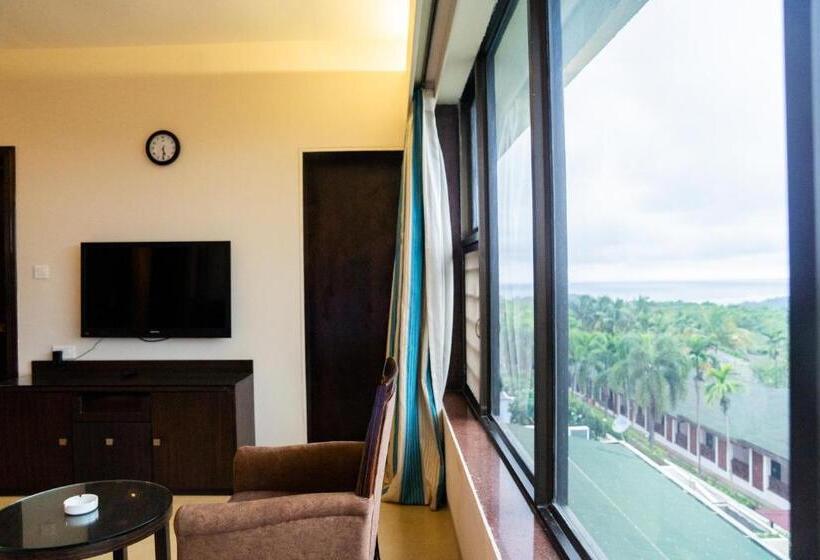 Люкс Вид на Горы, Greenleaf The Resort & Spa, Ganpatipule
