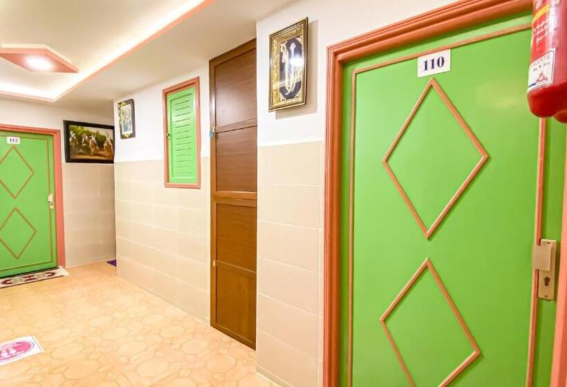 Habitación Triple Economy, El Marsa La Playa