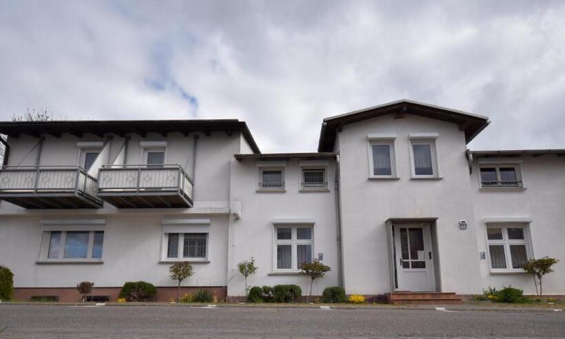 Апартаменты 1 Спальня Нижний Этаж, Siggis Pension   Apartments