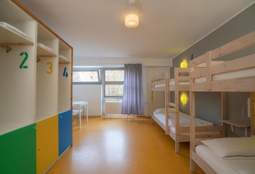 Bed in Shared Room with Shared Bathroom, Big Mama Berlin