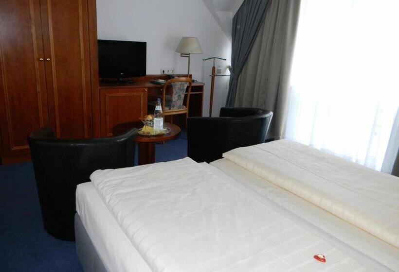 اتاق استاندارد سه نفره, Stadt Norderstedt