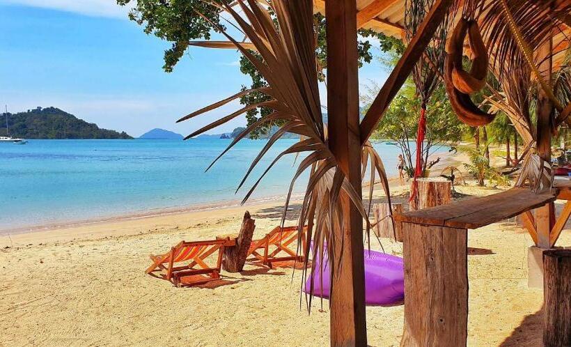 패밀리 룸, Miss You Beach Resort Koh Mak
