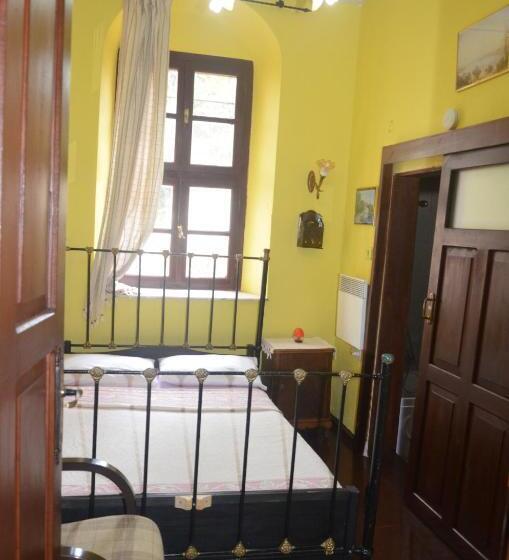 Номер Стандарт, Cunda Zehra Teyzenin Evi