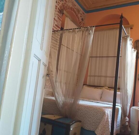 Трехместный Номер Стандарт Вид на Сад, Cunda Zehra Teyzenin Evi