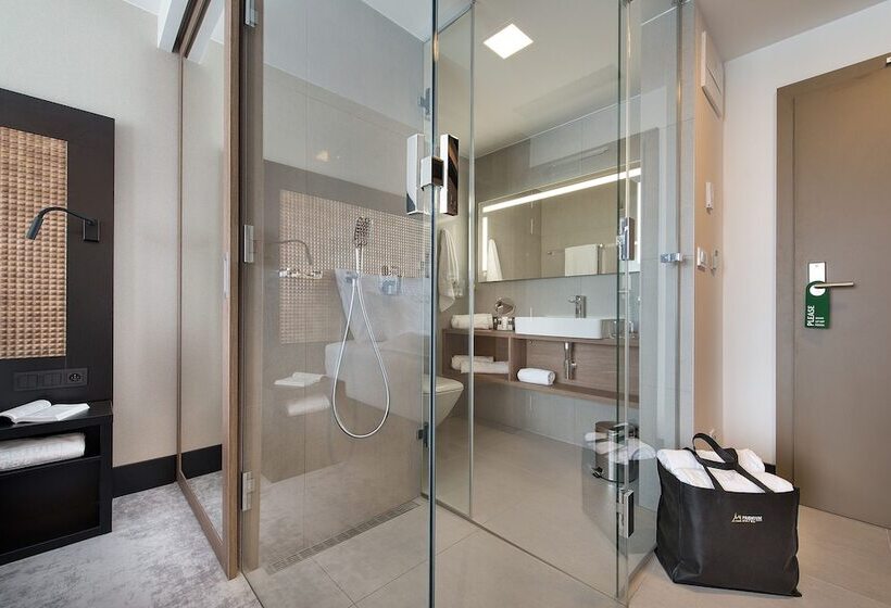 Номер Премиум, Premium Wellness & Wine Hotel Znojmo