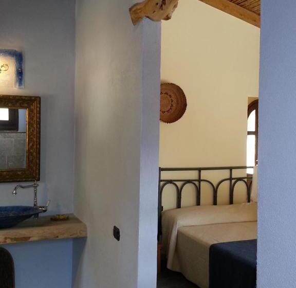 اتاق استاندارد, B&b Isole Di Pietra
