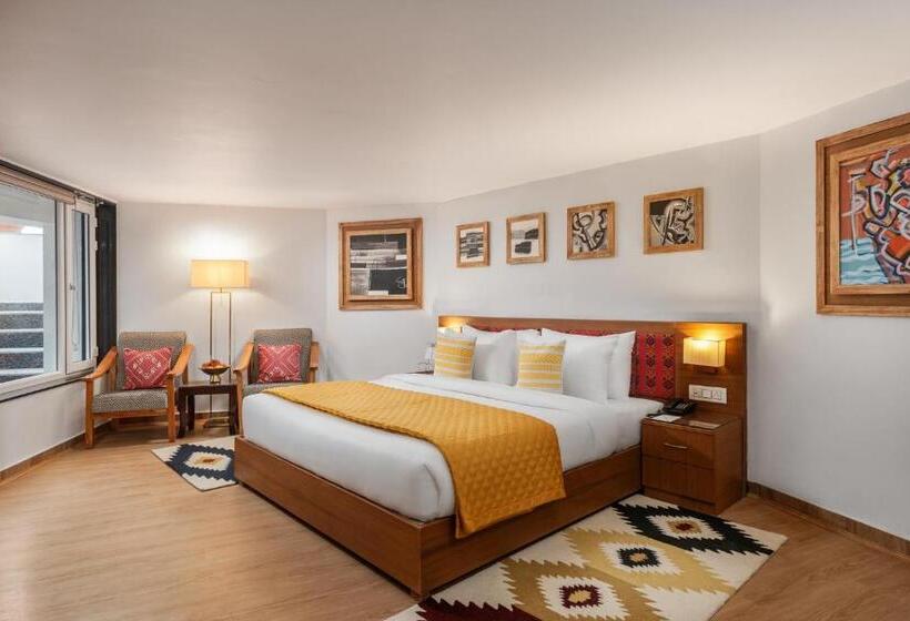 디럭스 룸 킹사이즈 침대, Tree Of Life Eila Art Hotel, Manali