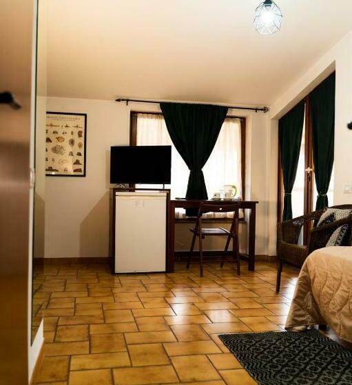 Трехместный Номер Классика, Murahera Guest House