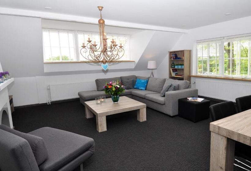 Апартаменты 2 Спальни, Boutique Hotel Herbergh Amsterdam Airport Free Parking