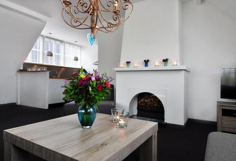 Апартаменты 2 Спальни, Boutique Hotel Herbergh Amsterdam Airport Free Parking