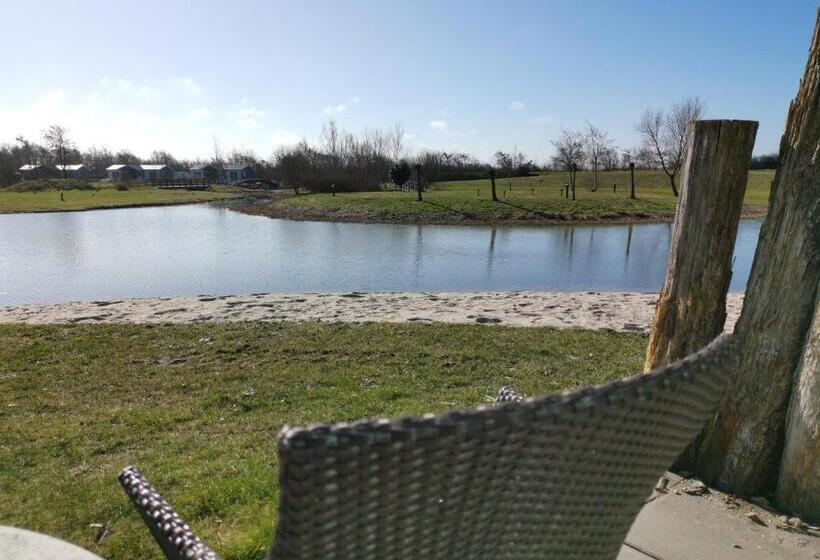 Люкс, Resort Land & Zee
