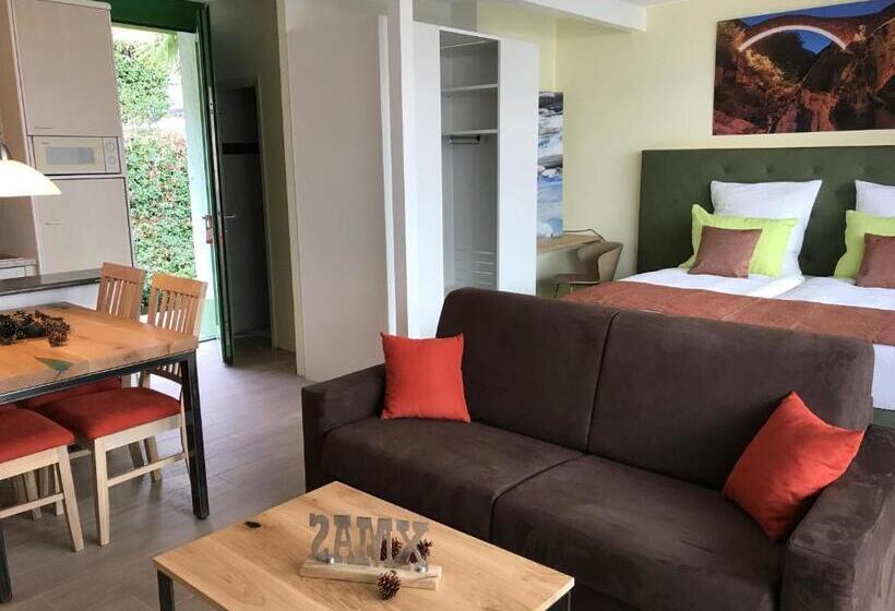 Номер Стандарт, La Campagnola