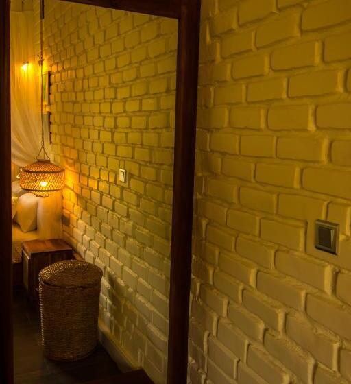 Номер Стандарт с Балконом, Oruwa Boutique Villas