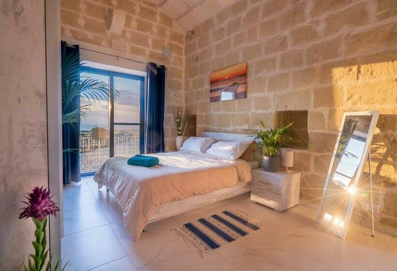 اتاق لوکس با چشم‌انداز دریا, Fiftyfour West Boutique Living