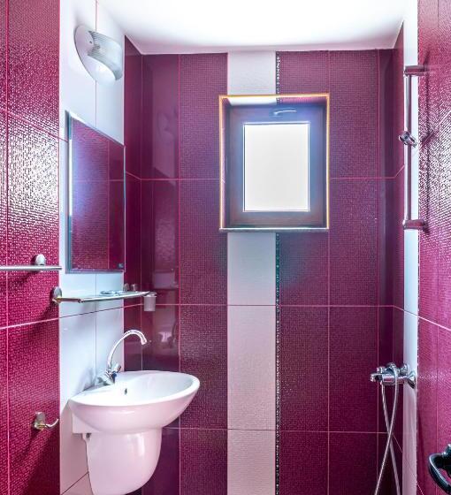 Номер Стандарт Вид на Сад, Guest House Karamihalevi