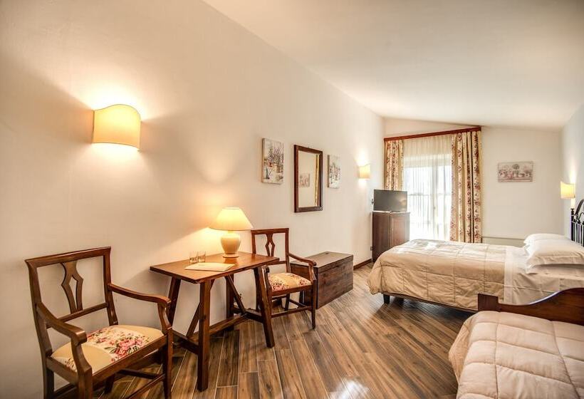 스탠다드 트리플 룸, Abbazia Collemedio Resort & Spa