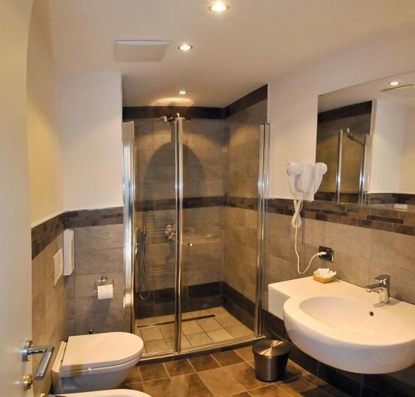 스탠다드 룸, Albergo Alla Torre
