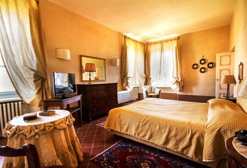 Номер Стандарт, Relais Castello Di Razzano