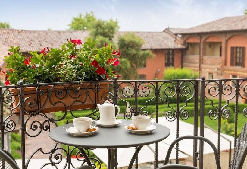 Номер Стандарт, Relais Castello Di Razzano