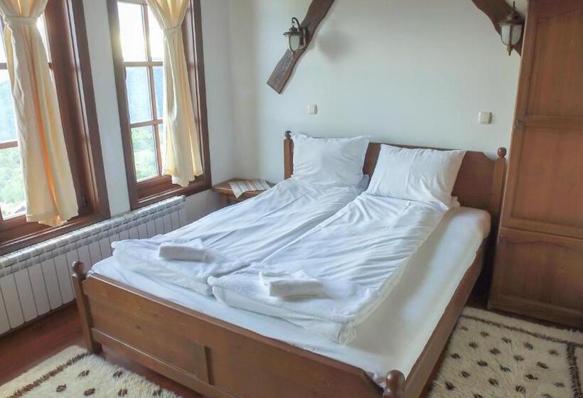 Номер Стандарт Вид на Горы, Leshtenski Rai Guest House