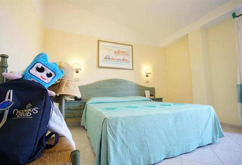 Quarto Estandar, Nicolaus Club Torre Moresca