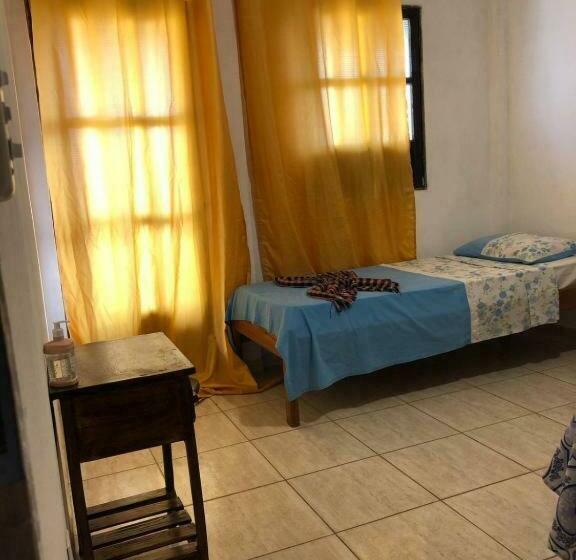 Quarto Estandar, Hostel Zig Zag Suítes