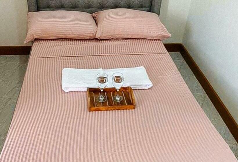 Номер Стандарт, Leonila S Travellers Inn