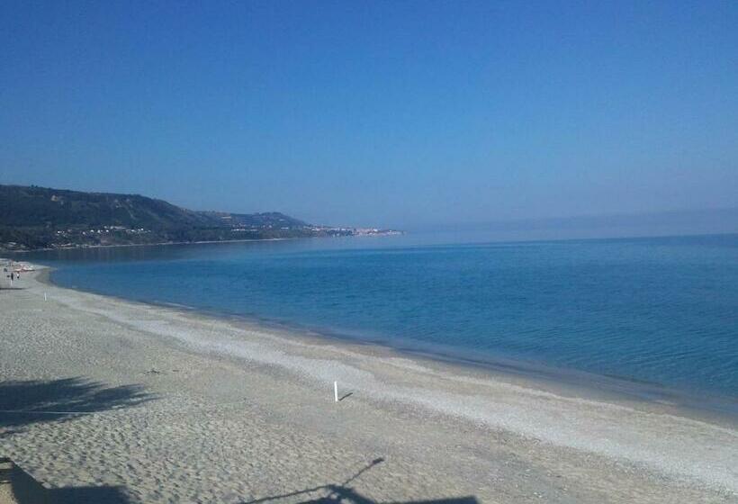 آپارتمان 1 خوابه, Villaggio Residence Emmesse