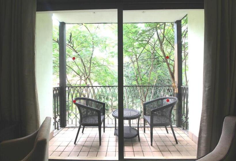 اتاق سوپریور با تخت بزرگ, Novotel Goa Resort & Spa Candolim