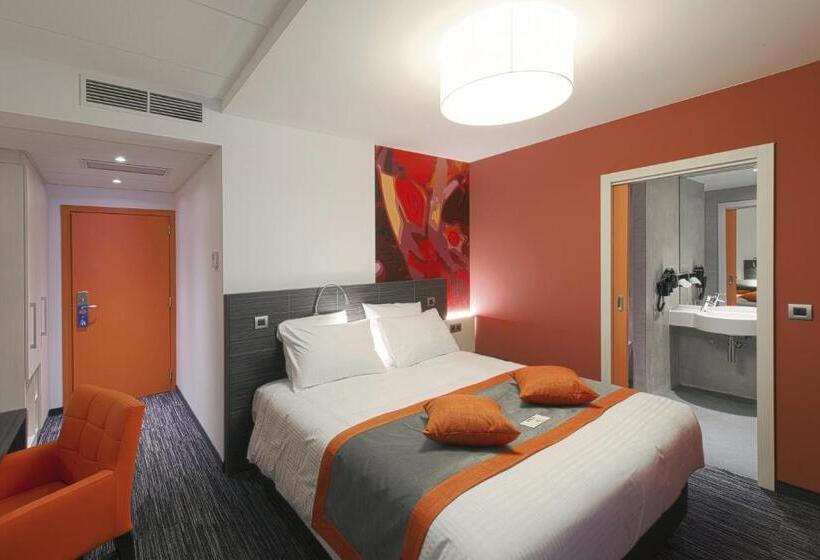 Номер Стандарт, Orange Hotel La Louvière