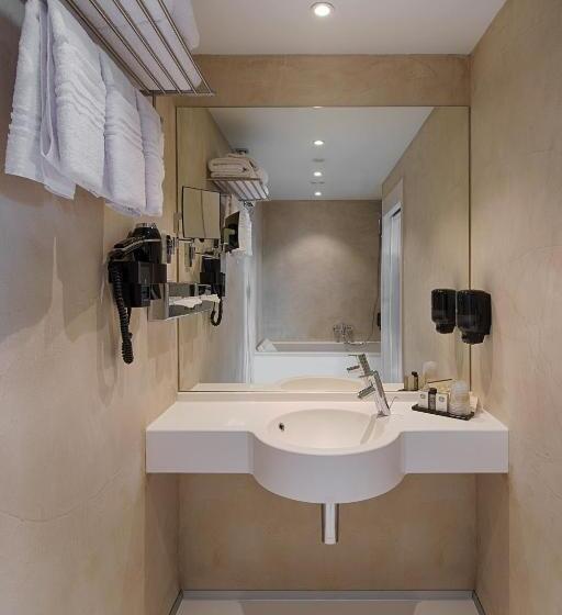 Семейное Студио, Orange Hotel La Louvière