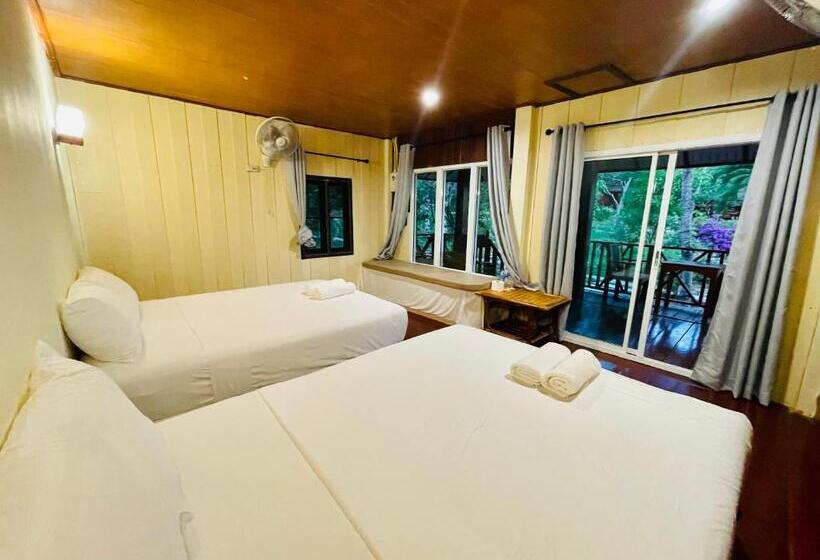 Семейный Номер Вид на Сад, Marina Resort Koh Phayam Ranong